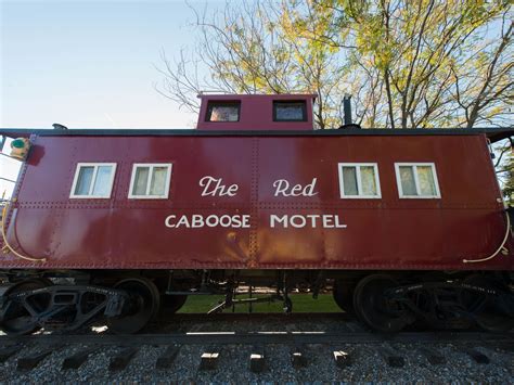 The red caboose motel - Bij het Red Caboose Motel kunt u op een caboose-wagen terecht voor een leuke en unieke overnachting. Alle 38 cabooses (19, waarvan werden ooit deel uitmaakte van de Pennsylvania Railroad) zijn ingericht in de beroemdste spoorwegen van Amerika.